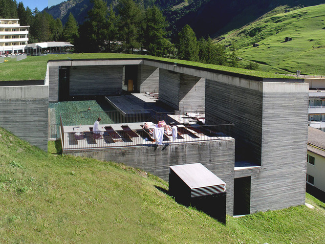 Здание термальных ванн на курорте Вальс, Швейцария